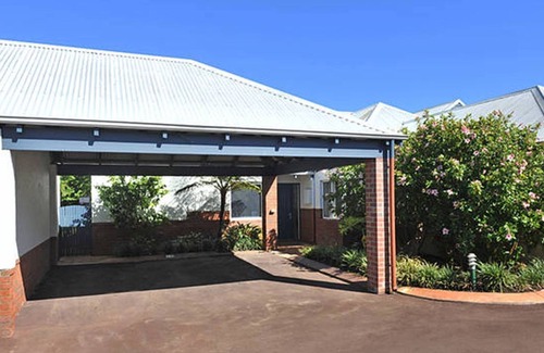 Broadwater Villa | Executive Villa 26 Broadwater