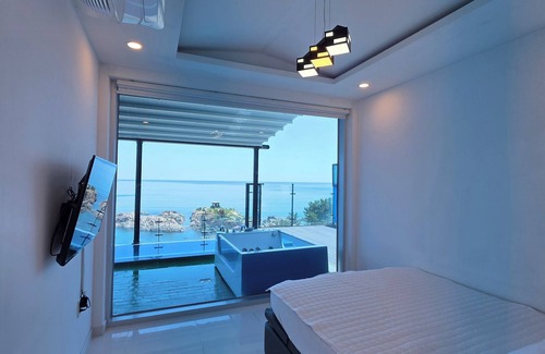 Yeongdeok Casa | Exit Full Villa