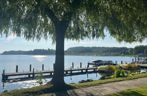 Krakow am See Apartamento | Exklusive 5 Sterne Seeresidenz, Sauna, See, Hund