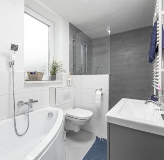 Wollmatingen Apartamento | Exklusive (OG) Neubau-Ferienwohnung mit Fernsicht