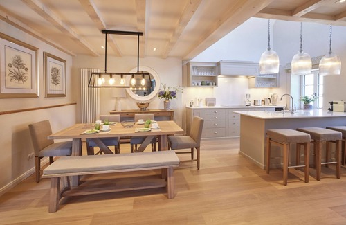 Ruppertsberg Casa | Exklusives Ferienhaus mit Dachterrasse, Kamin & Sauna im romantischen Deidesheim