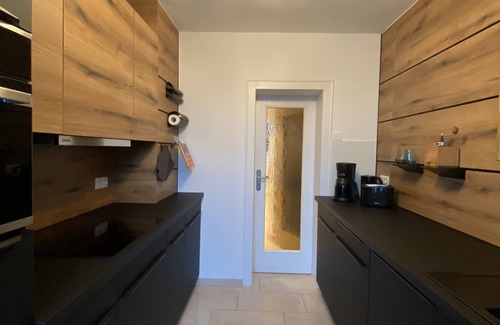 Gablenz Casa | Exklusives Stadthaus im Grünen für 1-6 Personen
