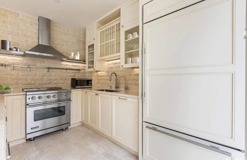Financial District Condominio | Exlusive Executive Pentrouse style 1800sf Condo with 6000sf deck