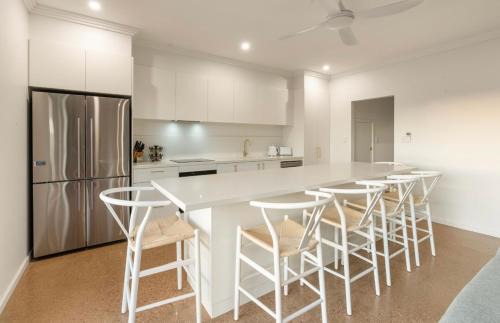Exmouth Casa | Exmouth Retreat - 3x3 on the canals