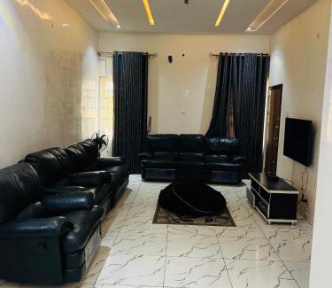 Abuja Apartamento | Exotic 3 bedroom flat in Aco, Lugbe