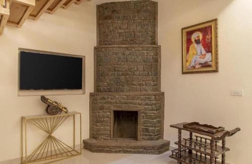 Dharampur Apartamento | Exotic Stays I 2 Bhk Apartment Kasauli ! BBQ & Bonfire ! Pvt Terrace ! Good Hospitality I Kasauli