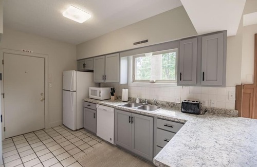 Des Moines Apartamento | Expansive 3Bed 2Bath Apt in Heart of Des Moines