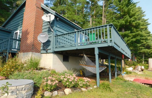 Denmark Casa | Expansive 5-Bedroom Waterfront Retreat on Moose Pond