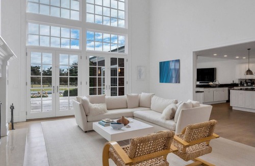 Bridgehampton Casa | Expansive Bridgehampton Estate on almost 3 acres, Private Pool and Tennis,...