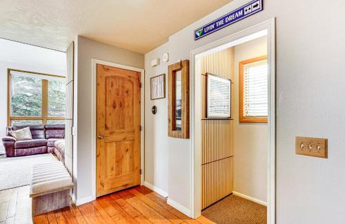 Park City Apartamento | Expansive Canyons Ski Retreat with Community Pool!