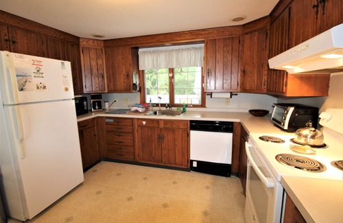 South Orleans Casa | Casa expansiva por Orleans Town Landing