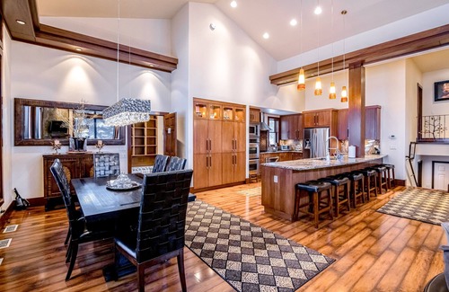 Snowmass Village Casa | Expansive mountain lodge with hot tub, fast WiFi, & easy access to slopes