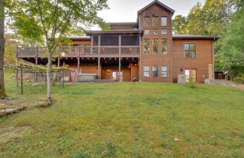 Ellijay Casa | Expansive Mtn-View Ellijay Cabin Private Hot Tub