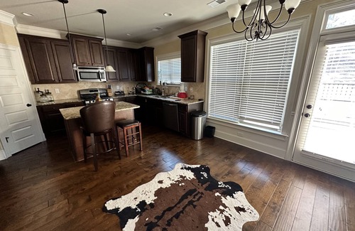 Lithonia Casa | Expansive Oasis: Tranquil Retreat Space Near Stone Mountain & Vibrant Atlanta!
