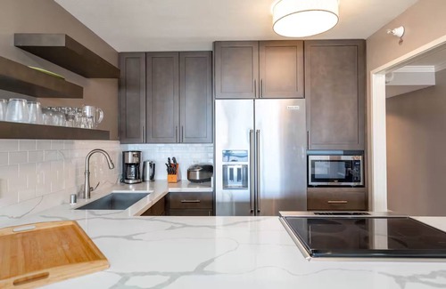 Honolulu Apartamento | Expansive Ocean View-Steps to Beach-Free Parking