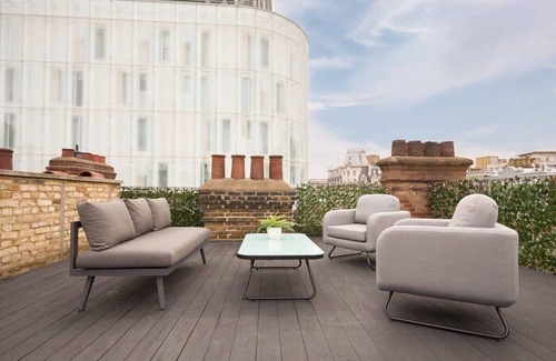 Chinatown Apartamento | Expansive Penthouse with Roof Terrace in Soho