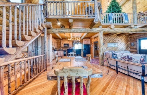 Stevensville Casa | Expansive Views of Bitterroot Mountains from Beautiful Log Home