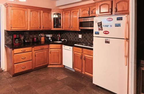 Union City Apartamento | Expedient Stay - Ground Floor - 2 Bedroom - 15 Mins to NY