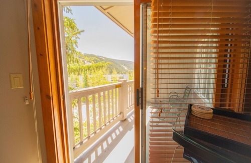 River Run Casa | Expedition Station 8597