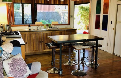 Callala Bay Casa | Experience a 70s era Australian beach cottage getaway