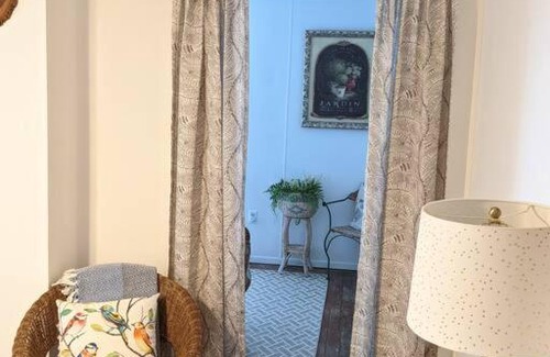 Tahlequah Apartamento | Experience A Historic 1700 sq ft property in Tahlequah!