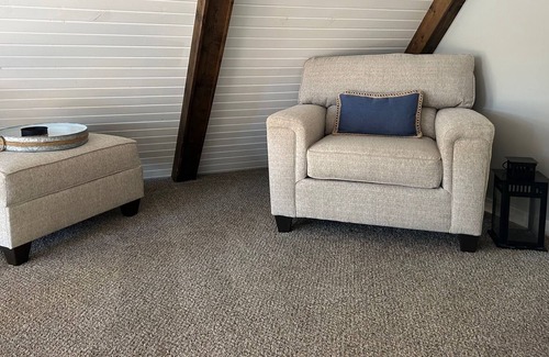 Lauderdale Lakes Casa | Experience All-Season Bliss on Lauderdale Lakes. New A-Frame with Game Room!