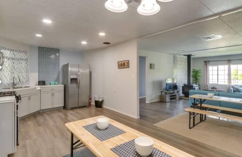 Bodfish Casa | Newly Designed 4 Bedroom Lake House Near Kern and Lake Isabella