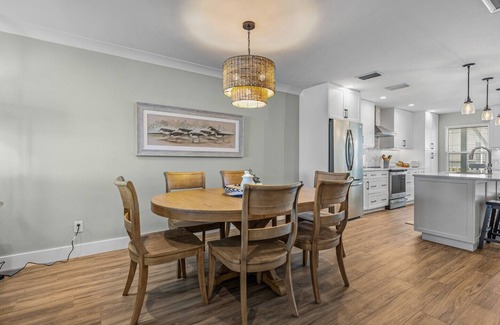 Boca Grande Condominio | Experience coastal living at BG North 69, a charming 2-bedroom condo in Boca Grande