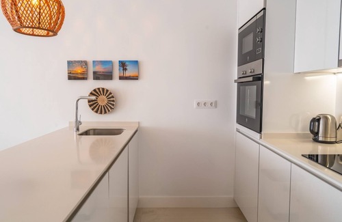 Puerto de la Duquesa Apartamento | Experience Elevated Living at this Pure South Penthouse