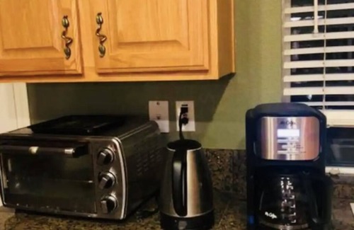 Elk Grove Casa | Experience Elk Grove living near CSUS – just a quick 18-min drive away