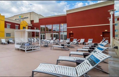 Paradise Complejo | Experience energy of Las Vegas| Just you or the entire family| luxury condo unit