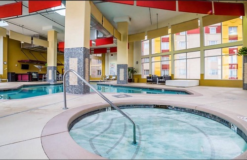 Paradise Complejo | Experience energy of Las Vegas| Just you or the entire family| luxury condo unit