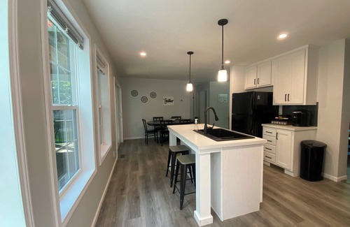 Lake Michigan Beach Casa | BEAUTIFUL NEW HOME, COVERED DECK, LARGE FIREPIT, 2 MINUTES FROM LAKE MICHIGAN