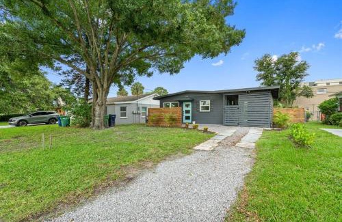 North Hyde Park Casa | Experience Graceful Abode in Tampa!