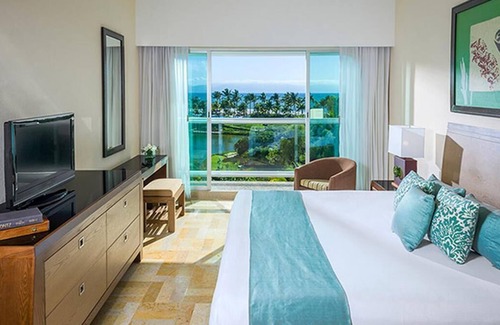 Playa Diamante Complejo | Experience Luxury in Acapulco