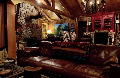 Rhinelander Cabina | EXPERIENCE LAKESIDE LUXURY AT MAPLE CABIN: YOUR IDYLLIC RETREAT IN STAR LAKE, WI