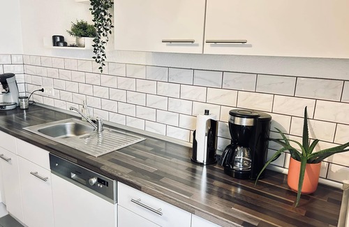 Elz Apartamento | ¡Experimente Limburg de cerca! 90m², estacionamiento, jardín