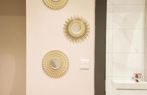Shacklewell Apartamento | Experience Local - Quaint Basement Studio in Central Location