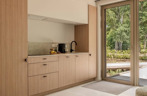 Zolder Casa | Experience luxury and accessibility in the Accessible Suite, perfect for a comfortable and stylish vacation.