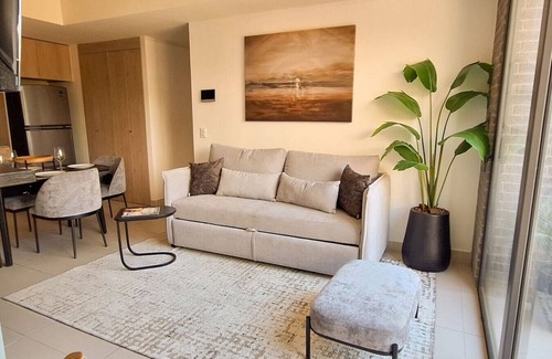 Guadalajara Apartamento | Experience Luxury and Comfort at Yu Country Tower
