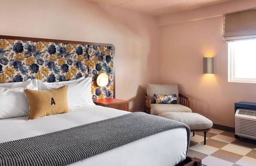 Albuquerque Original Townsite Hotel | Experience Modern Comfort with Cozy Charm Downtown