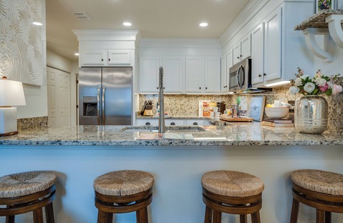 Tallahassee Condominio | Experience Modern Elegance: Luxurious Tallahassee Condo with Premier Amenities