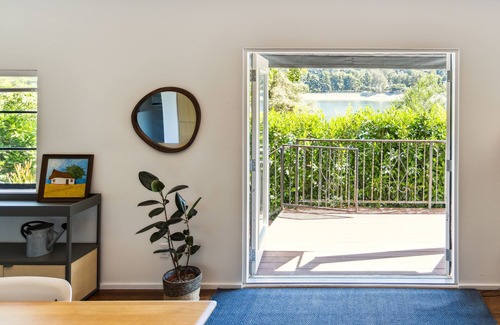 Silver Lake Condominio | Experience Modern Luxury at Silverlake Waterfront