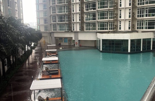 Bandar Tun Razak Apartamento | Experience Modern Living in Sungai Besi's Premier High-Rise – Central Residence!