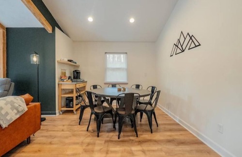 Basye Casa | Experience nature's charm! Retreat near Bryce Resort/George Washington Forest