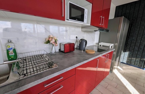 Les Gondoles Apartamento | Experience Parisian Living with Breathtaking Seine Views! 🌟4-8 People Family