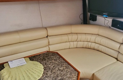 Palm Harbor Alquiler De Eote | Experience something unique and do something few others do; Stay on a Yacht.