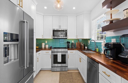 North Corals Casa | Experience Surf, Sun & Sea, a spacious 3-bedroom Newly Listed Retreat!