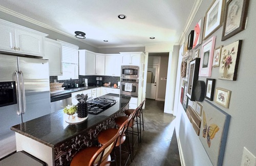 Cooper-Young Historic District Casa | Experience the Best of Midtown Memphis at Elzey House