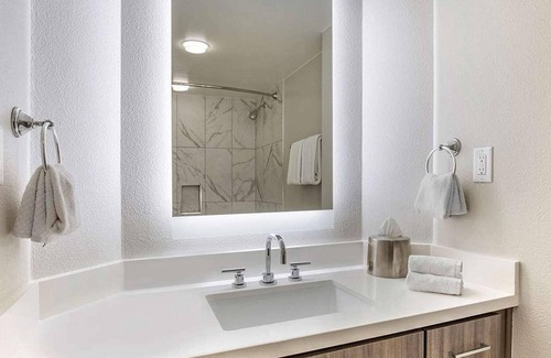 Las Vegas Complejo | Experience the Excitement of Las Vegas at The Boulevard by Hilton - Studio